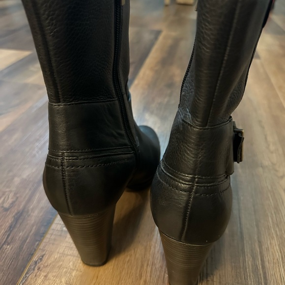 Clarks Lida Sayer Size 10 Black Genuine, Pebble Leather Ankle Boot, Barely Used - Picture 4 of 16